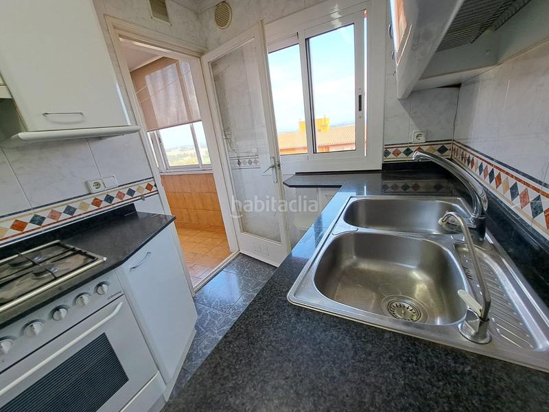 Foto c8d57f4e-470d-411b-a1fc-6ed60b72669a. Ático en venta ático con vistas privilegiadas en Eixample-Horta Capallera Figueres