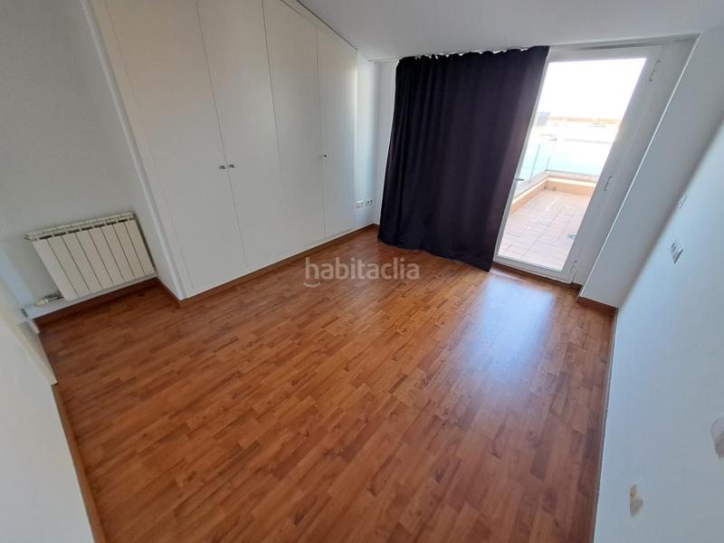 Foto d270f85c-f5b8-4d5b-9da1-8aaee9ded551. Dúplex  en venta en pleno centro en Creu de la Mà Figueres