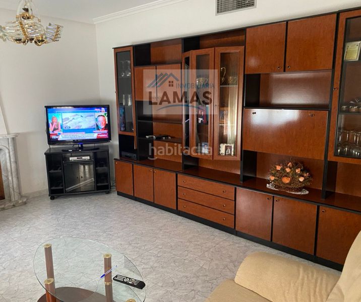 Foto 4b584c69-cb45-4b67-a201-259cc90c406a. Chalet exclusivo chalet con jardín y piscina en Talayuela