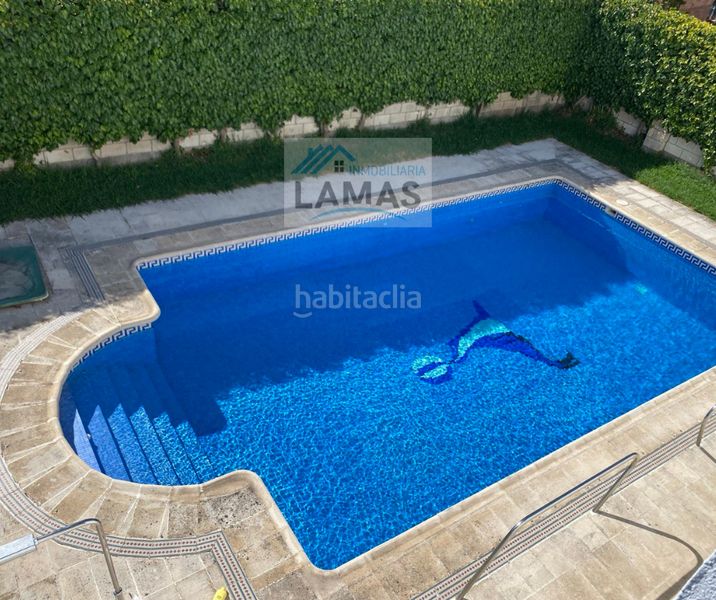 Foto 4f4bfa35-078a-4d57-a701-ed5940fbeb27. Chalet exclusivo chalet con jardín y piscina en Talayuela