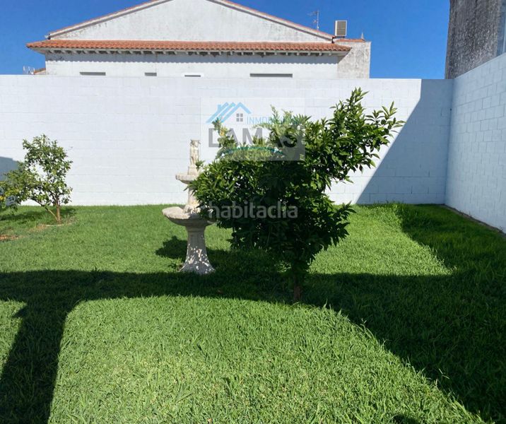 Foto 73af20d7-d7c5-4146-9c4a-38d0d9d74ae8. Chalet exclusivo chalet con jardín y piscina en Talayuela