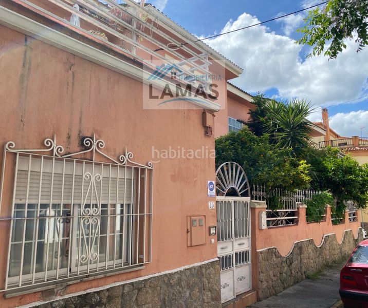 Foto f4332888-6f02-4407-95fe-637cce8dd218. Chalet in calle puerto madero 20 in Navalmoral de la Mata