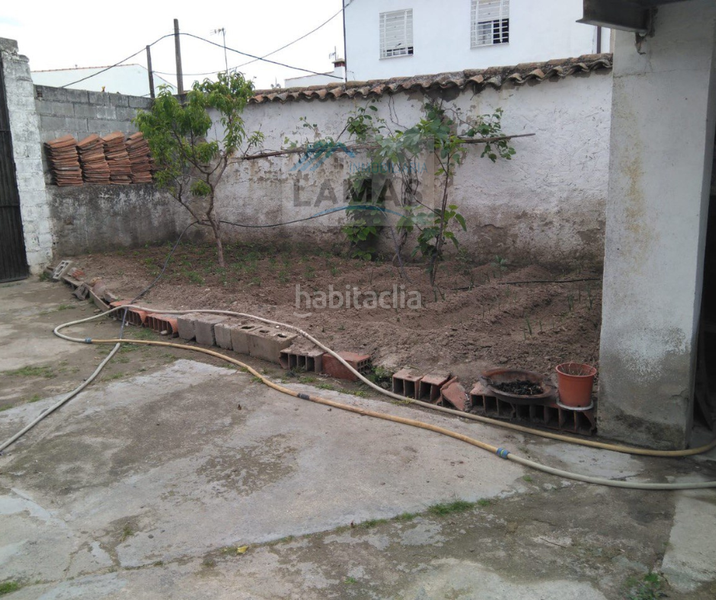 Foto 7003221b-dfaf-4b46-a86c-b80176281089. Terrain résidentiel dans calle rio tajo 14 dans Saucedilla