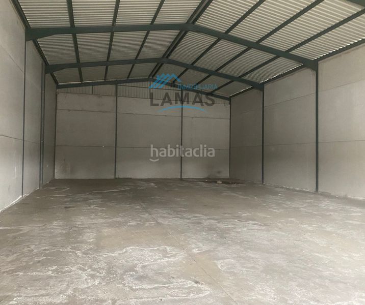 Foto 86abf502-b1fd-4616-b6ab-beaca031b7ec. Nau industrial a Casatejada