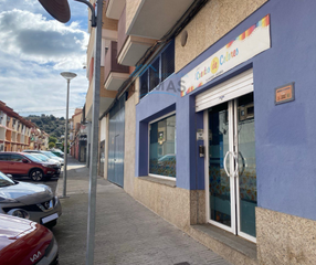 Local commercial à Calle puerto carrales 8. Local en navalmoral de la mata