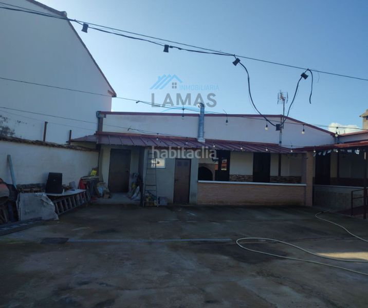 Foto 4025a5d8-c5d3-4aed-a14b-71330b90f350. Business premise in calle pizarro 1 in Valdelacasa de Tajo