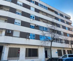 Appartement à Calle urbano gonzález serrano 51. Piso con plaza de garaje en la cruz de los caidos