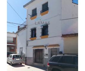Casa a Calle del señor 7. Casa de tres plantas en peraleda de la mata