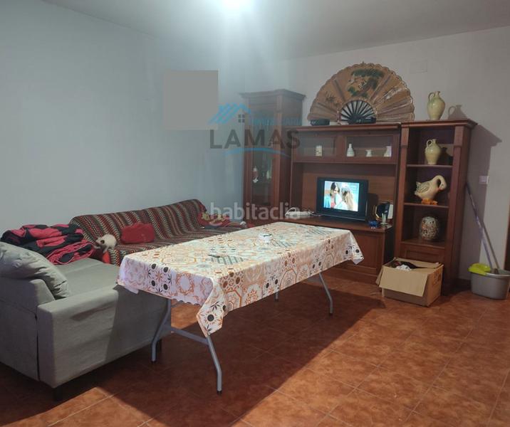 Foto 341d26ea-d16d-4bd4-8c97-0a5643a38ab1. Casa en calle generalísimo 1 casa con patio y garaje en Carrascalejo