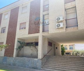 Appartement à Calle charcón 1. Piso en almaraz