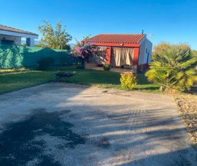 Mas à Saucedilla. Parcela con casa y naves en viña montecillo – saucedilla