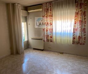 Etagenwohnung in Navalmoral de la Mata. Piso de 90 m² en navalmoral de la mata
