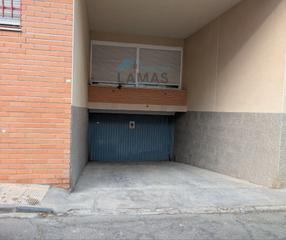 Parking voiture à Calle río eresma 16. 3 plazas de garaje en navalmoral