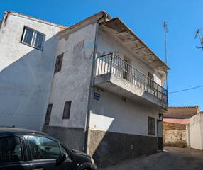 Maison  Avenida de la constitución 9. Casa en casas de belvís