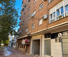 Pis  Paseo estación 2. Piso con terraza en el paseo de la estación