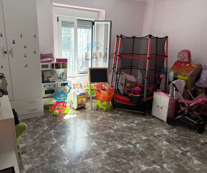 Foto 907ebd3c-d922-48b4-a08a-8a5e47a4ba95. Piso  con trastero en Losar de la Vera