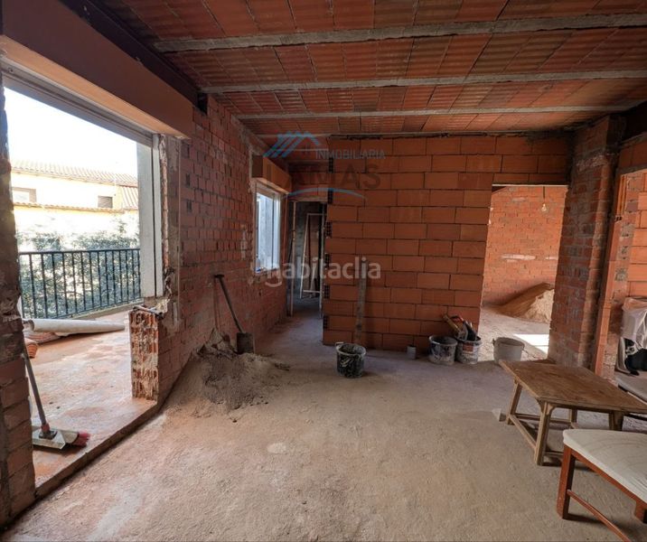 Foto 2b421e26-1f27-404d-b830-2fd18d48ced2. Casa a plaza de los caños 3 a Peraleda de la Mata