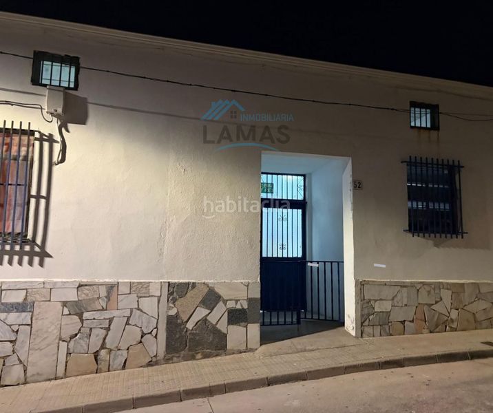 Foto 589c8301-8a1c-4c24-b50e-fbb12c0eaae2. Local comercial a Talayuela