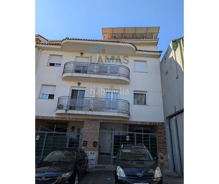 Foto 1e5e9c2b-926d-46f3-8019-21c4a6cbf26c. Maison jumelée dans calle deporte 39-a dans Navalmoral de la Mata