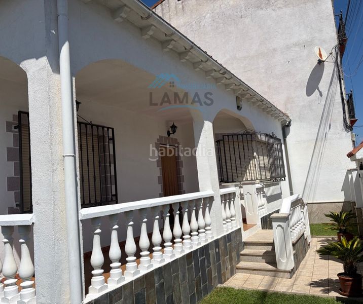 Foto 0a89226b-59b4-43da-a59a-a65f1ab7b8d7. Chalet in calle doctor fleming 18 in Talayuela