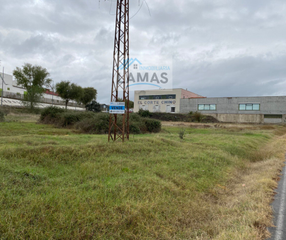 Solar industrial a N/a. Dos solares de 311 y 366 m2 en talayuela