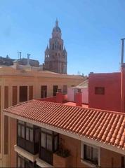 Pis a Calle del pintor villacís 4. Luminoso piso céntrico con terraza y vistas a la catedral  pinto