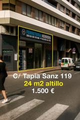 Local commercial à Calle del Doctor José Tapia Sanz 4