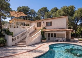 Xalet  Calle san pedro. Dos viviendas reales e independientes en una misma finca privada