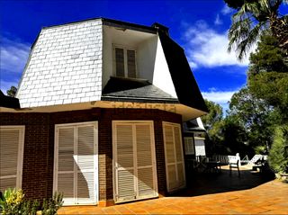 Chalet  Calle san pedro. Dos viviendas reales e independientes en una misma finca privada