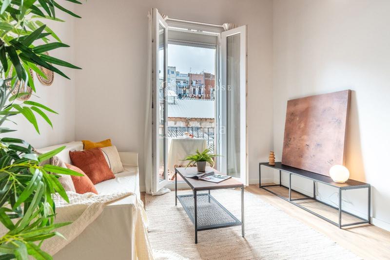 Foto 1006dd29-50d3-4c81-8556-2ef0febd3be9. Pis amb calefacció a Sagrada Família Barcelona