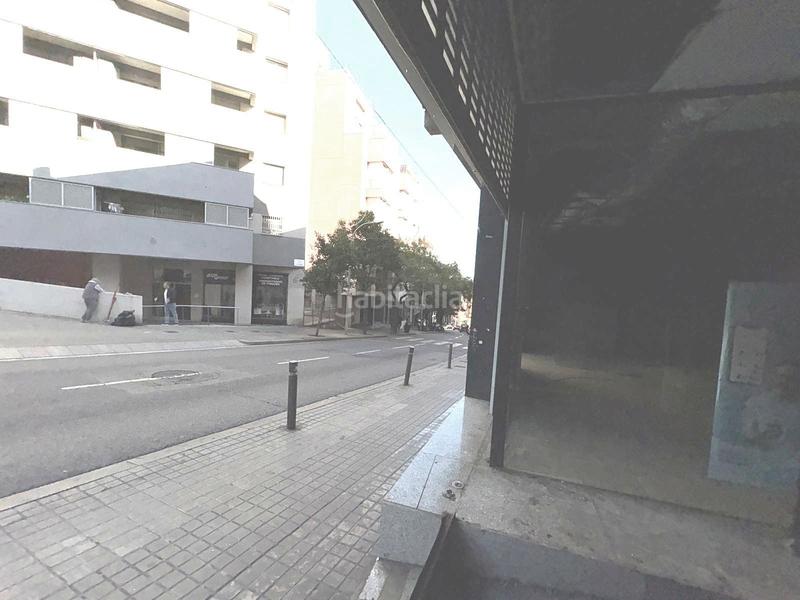 Foto 63d3d698-c525-4326-b3dc-56bb3427e043. Location local commercial dans Carmel Barcelona