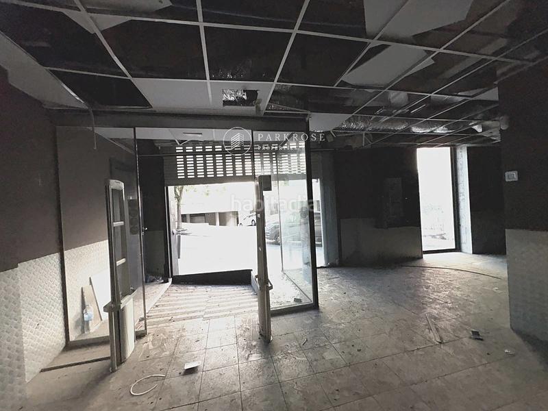 Foto 777d7e35-0f1e-48a6-84e2-f019e3afb730. Location local commercial dans Carmel Barcelona