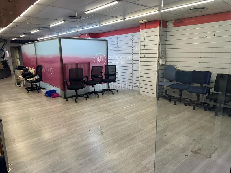 Foto 64a12838-27b4-43bf-8b89-db6a40aac8bb. Rent business premise in Sant Martí de Provençals Barcelona