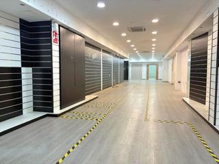 Location Local commercial  Girona. Alquiler local comercial calle girona cerca paseo sant joan