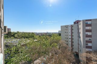 Etagenwohnung  Castor. Exclusiva vivienda en nou barris con espectaculares vistas abier