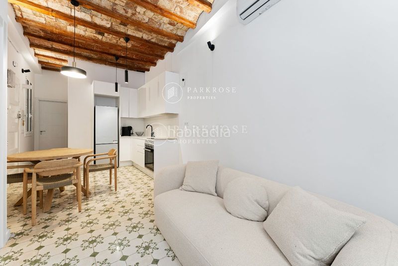 Foto 99e3df6a-ecca-42db-940d-9f603b014369. Pis a Gòtic Barcelona