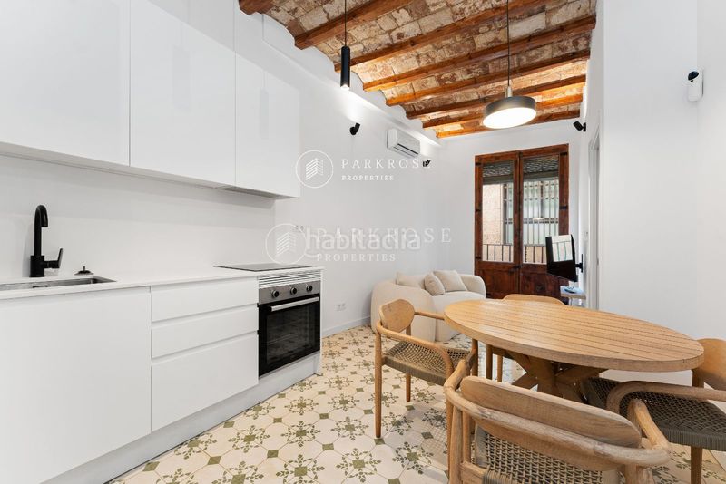 Foto 9b1ac9f9-3a89-46f5-b4b9-97d1ca6bd4ff. Pis a Gòtic Barcelona