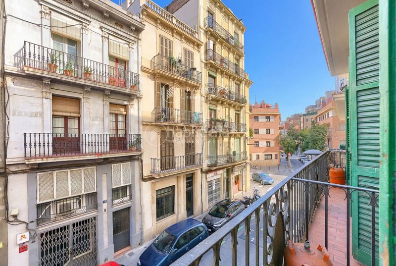 Foto 71e6e594-c7dd-4cea-9b83-56e2762fbc93. Pis a Hostafrancs Barcelona