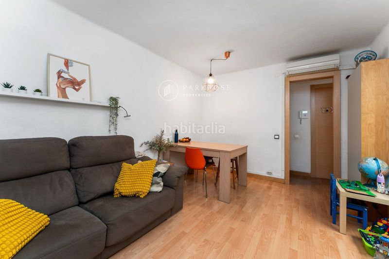 Foto 0cd3ef7b-1227-48a7-90f3-300475e6c184. Pis amb calefacció a Sagrada Família Barcelona