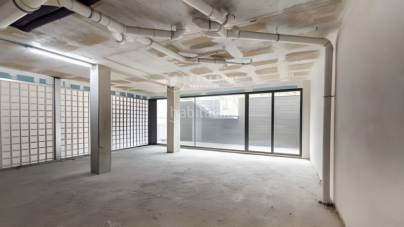 Foto 398b8d68-f317-47bc-8b62-de6b67906056. Rent business premise in Fort Pienc Barcelona