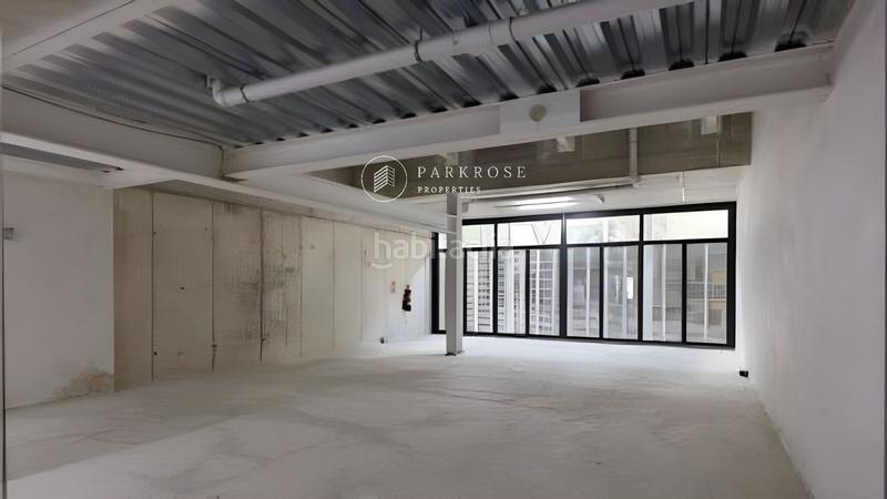 Foto b7854327-1546-4dbd-85db-938e78e1a285. Rent business premise in Fort Pienc Barcelona