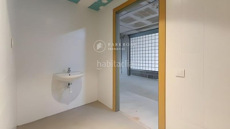 Foto c45f4aba-8f32-4670-9edc-d7f376b32d51. Rent business premise in Fort Pienc Barcelona