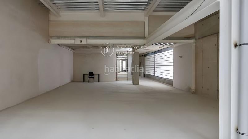 Foto f5db7cdb-4e09-4b4c-b254-e4803789c0cb. Rent business premise in Fort Pienc Barcelona