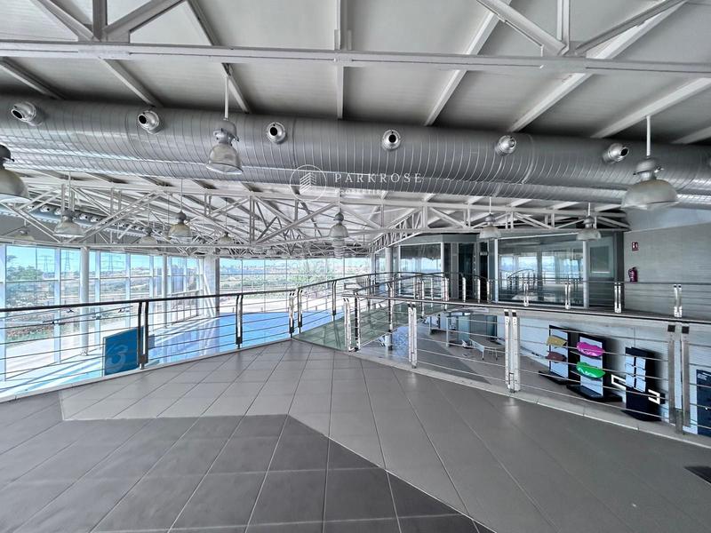 Foto bd6e6516-ec84-4567-839c-e201287b53d8. Location bâtiment à usage industriel dans Torreforta Tarragona