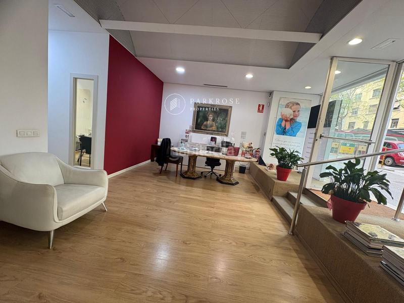Foto b70f3842-ac52-4f33-bfba-b23c066f08d4. Rent business premise in Sant Gervasi - Bonanova Barcelona