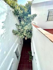 Edifici a Tarifa Ciudad. Casa grande en casco histórico