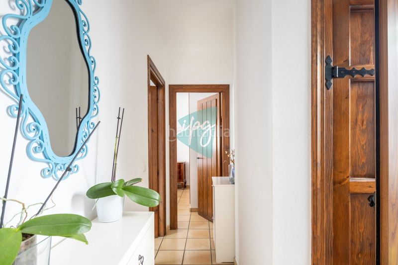 Foto 011f3d0d-8288-4d75-a65e-b96f40a13fd9. Casa adosada vivienda independiente en casco histórico en Estepona