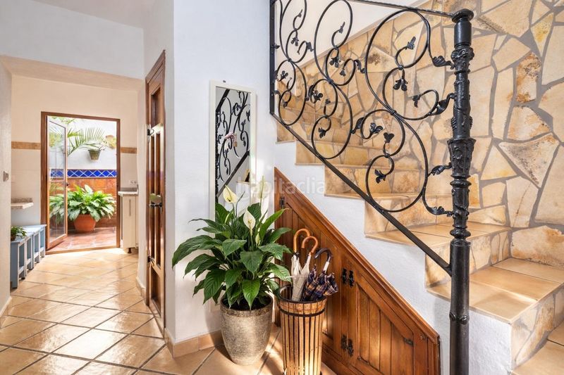 Foto 08027e0a-130f-47c0-8575-86dc5ebf3048. Casa adosada vivienda independiente en casco histórico en Estepona