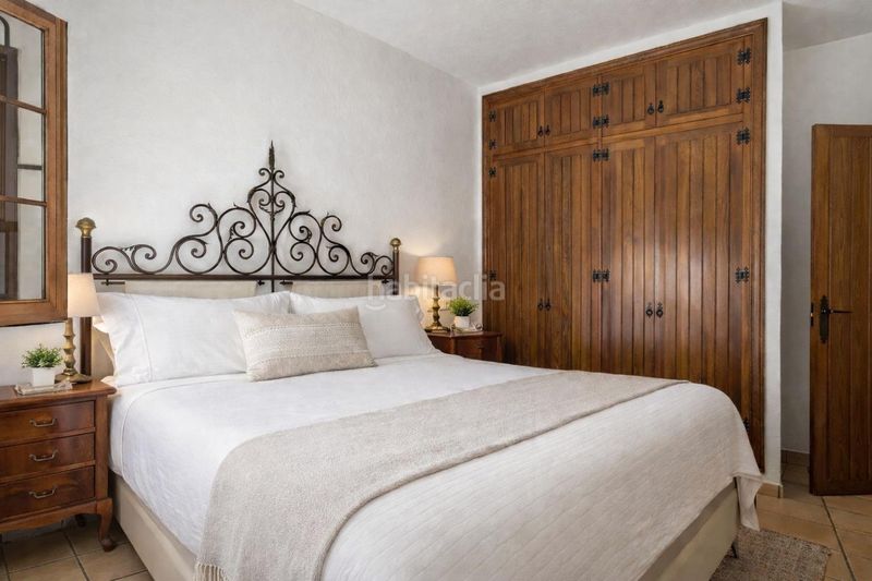 Foto 72de9d79-616c-4e3f-a438-9eb9f3738c05. Casa adosada vivienda independiente en casco histórico en Estepona