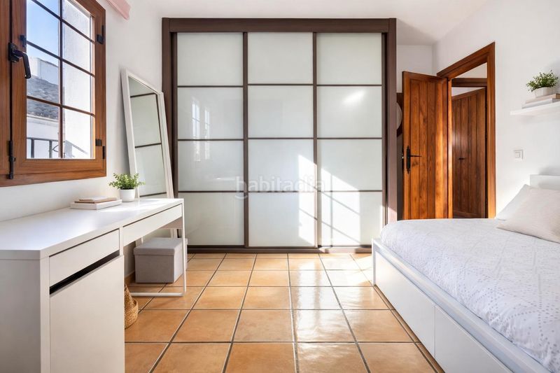 Foto acc7d1a6-ed39-44ee-84ad-caf71d6a90a2. Casa adosada vivienda independiente en casco histórico en Estepona